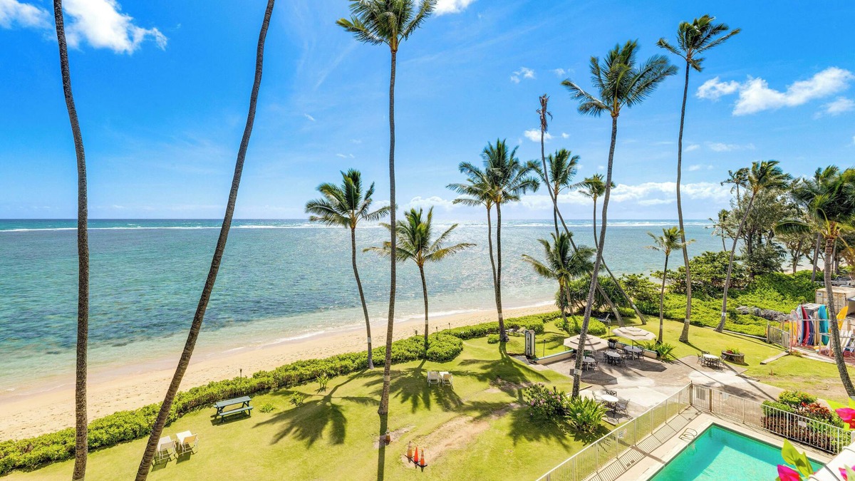Punaluu Condo | Oceanfront Condo: Stunning Sunrise & Ocean Views
