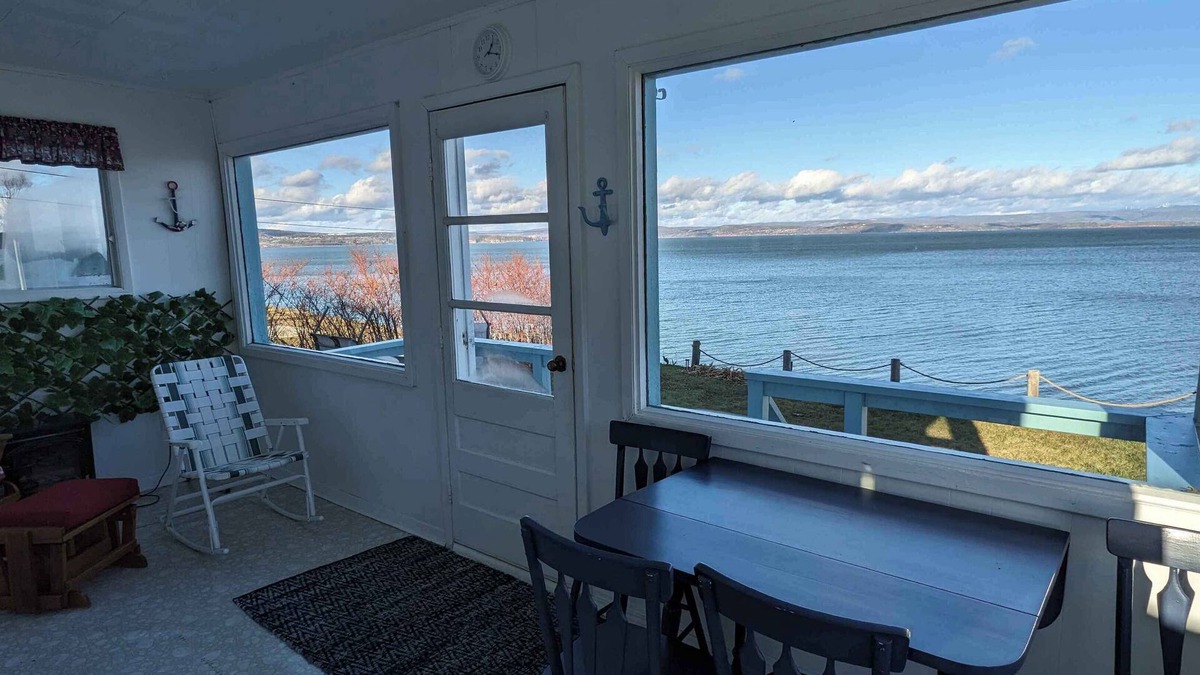 Charlo House | Oceanfront Cottage