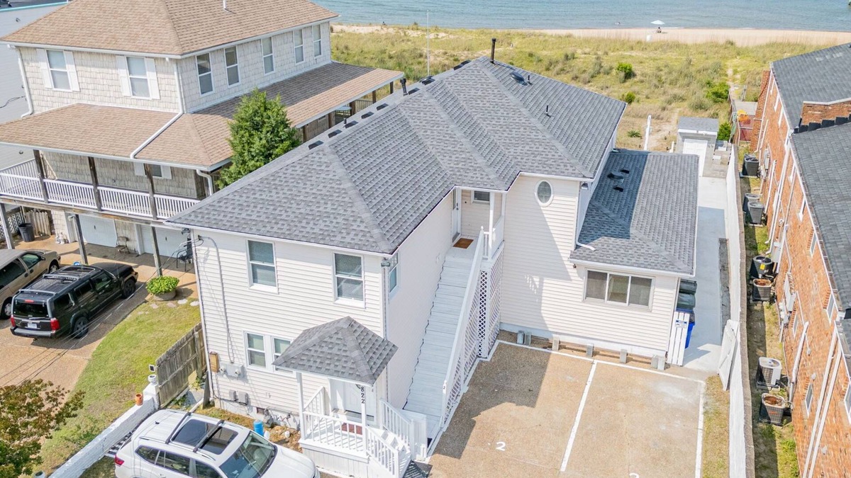 Cottage Line House | Oceanfront Cozy Beach Duplex