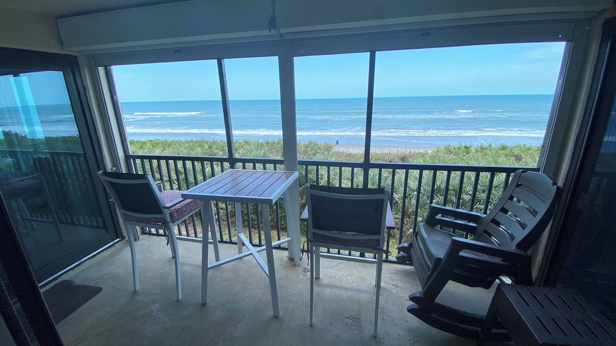 Melbourne Beach Condo | Oceanfront - Directly On the Ocean Luxury 3BR Condo Sleeps 6 to 8 - with a pool