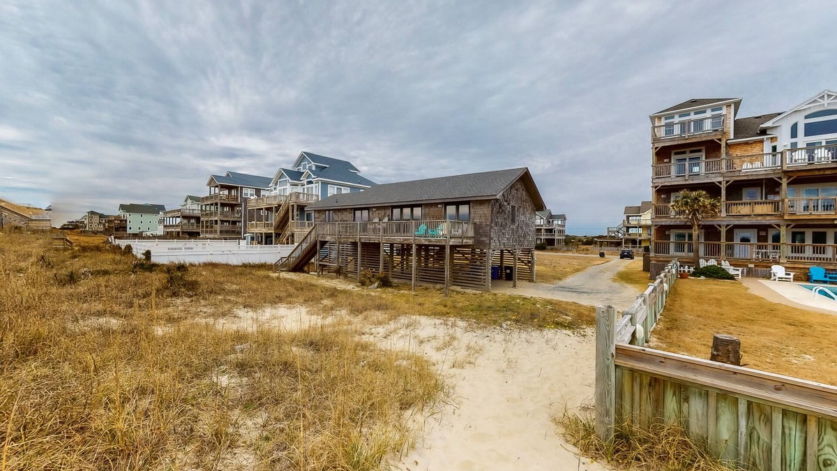 Hatteras House | Oceanfront, Dog-Friendly House w/Free WiFi, Central AC, Private W/D, Ocean View
