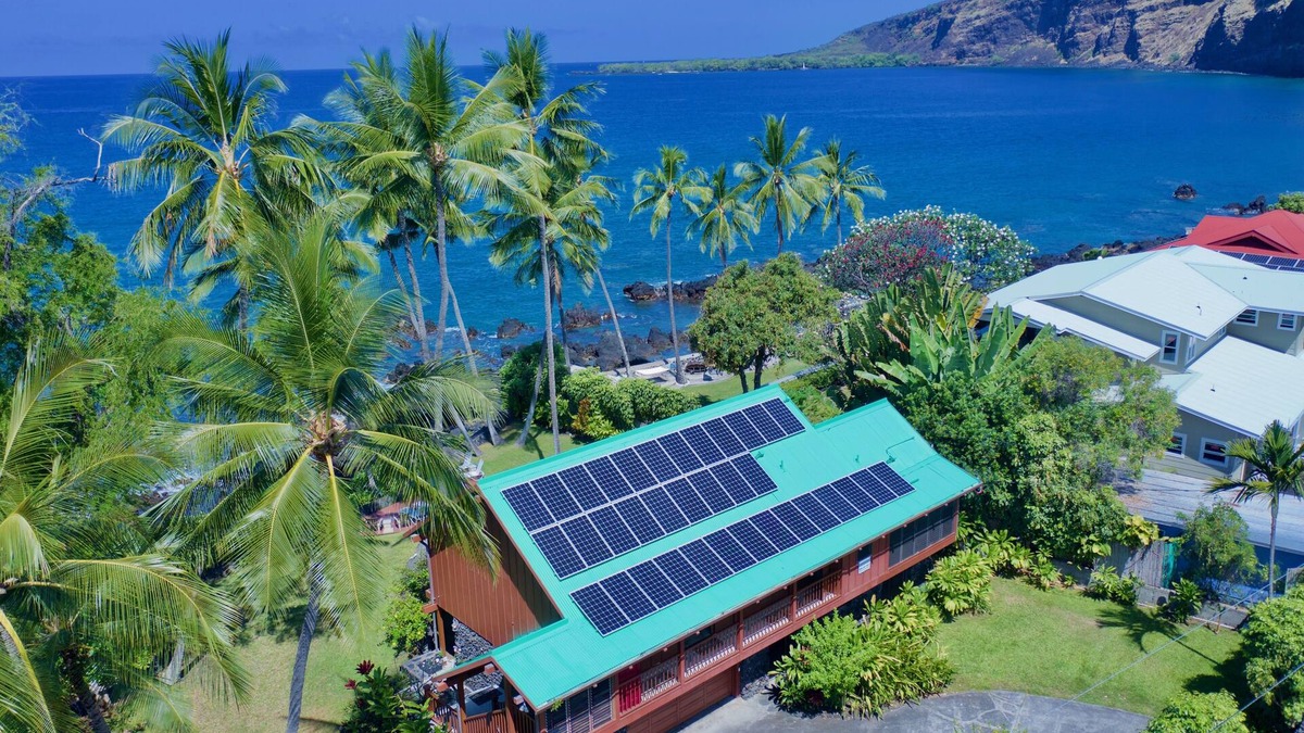 Honaunau-Napoopoo House | Oceanfront - Dolphin Retreat - KAYAKS INCLUDED