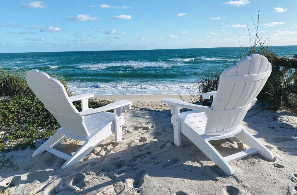 Floridana Beach House | Oceanfront Elegance - Luxurious 6BR Beach House with Hot tub & spacious Balcony and Breathtaking Views!