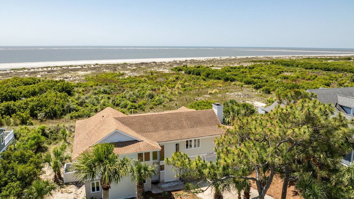 Saint Helena Island House | Oceanfront, elevator, 5 bedrooms, 4 KING beds, Hot Tub, spacious, super clean