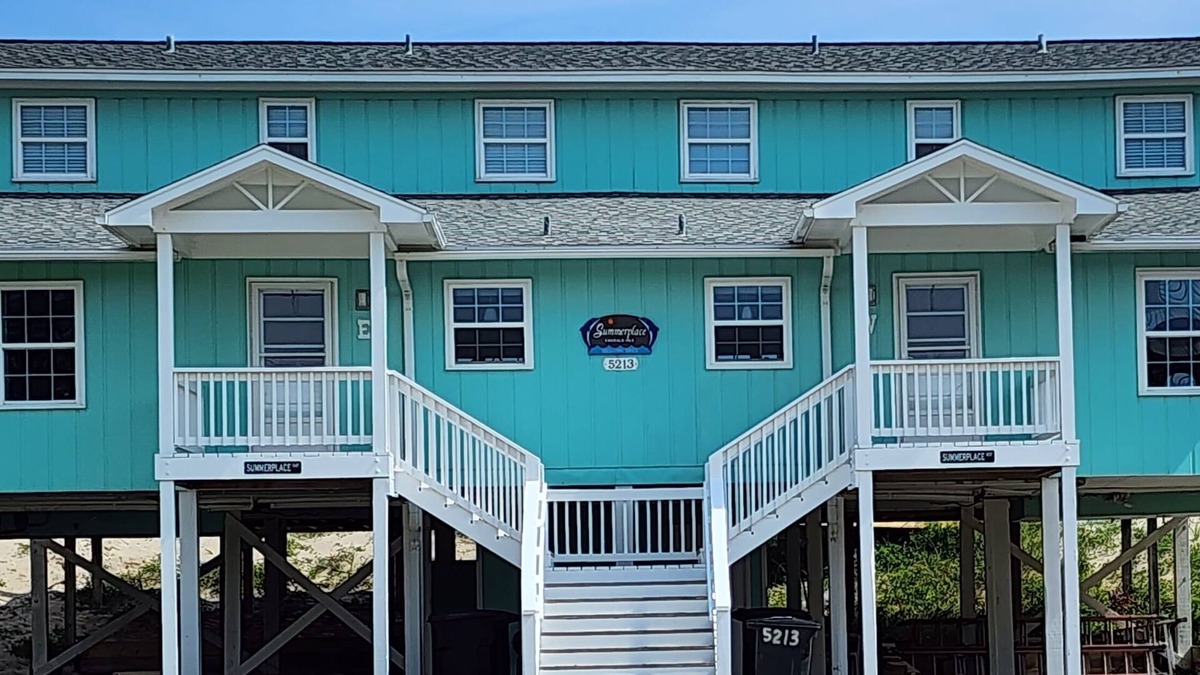 Emerald Isle House | OCEANFRONT HALF DUPLEX SLEEPS 9 w 4 BDRMS, 3 ARE OCEANVIEW! BEST PART OF E ISLE!