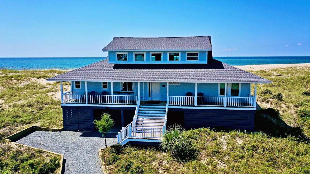 West Beach House | Oceanfront Home, Stunning Sunsets, 3 Owner Suites, Club w/Golf, Large Oceanview Deck, Dog Friendly