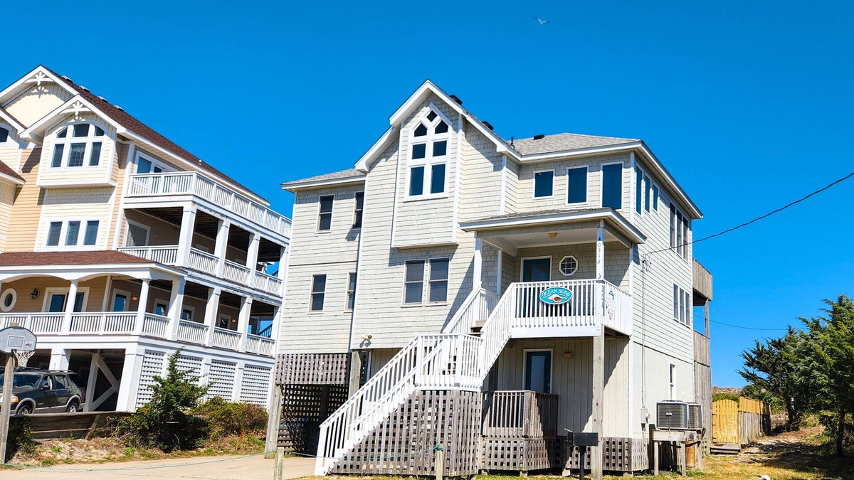 Ocean Isle Estates House | Oceanfront home with private hot tub, pool, washer/dryer & central AC