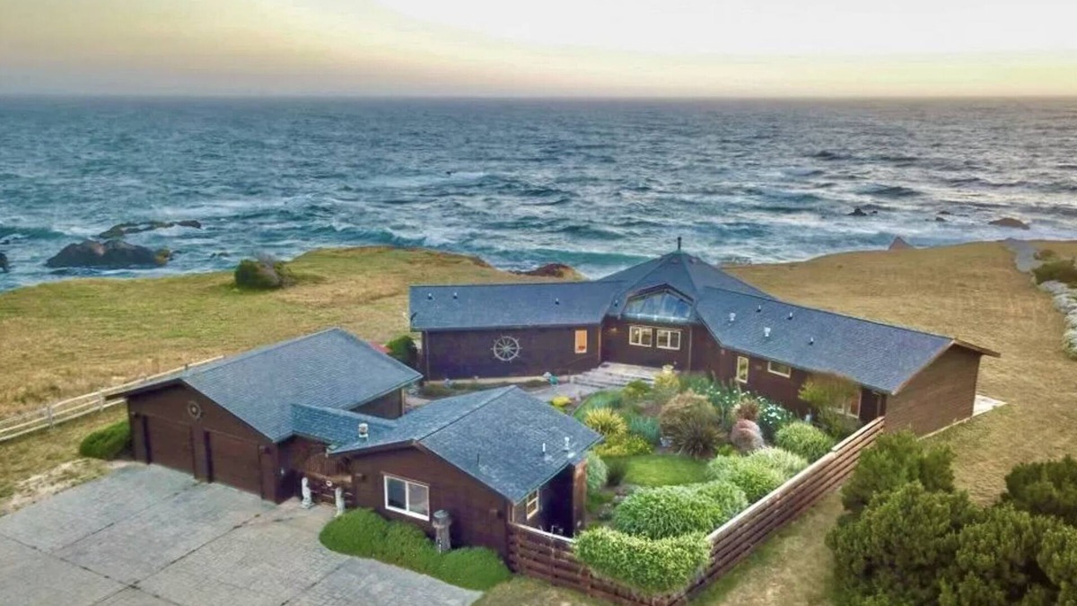 Fort Bragg House | Oceanfront home with amazing views and privacy