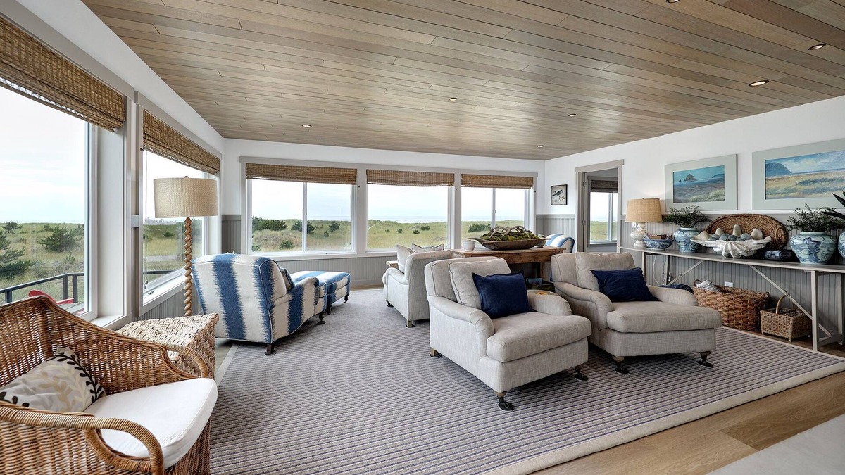 Seaside House | Oceanfront-Nicest on the Beach! Full late 2025 Renovation!