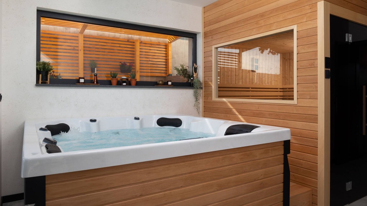 Starigrad Villa | Oceanfront Oasis: Discover Villa Soho in Starigrad