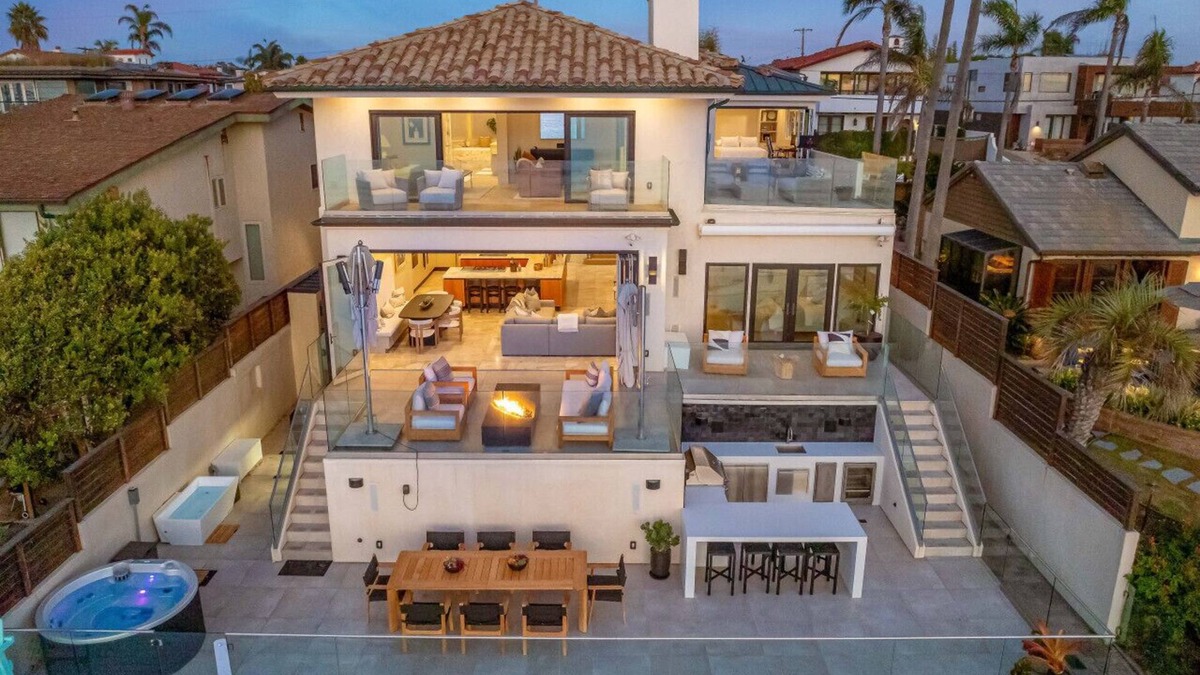 Leucadia House | Oceanfront - Private Stairs to Beach, Leucadia