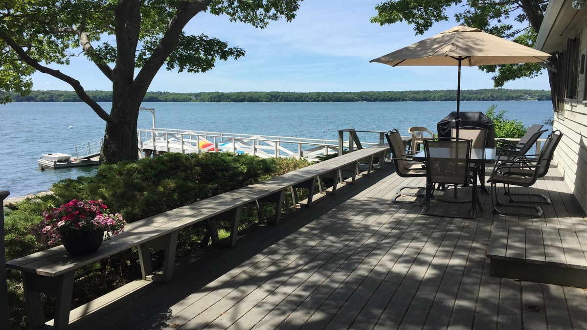 Mid-Coast and Islands House | Oceanfront Spectacular Views & All Tide Dock