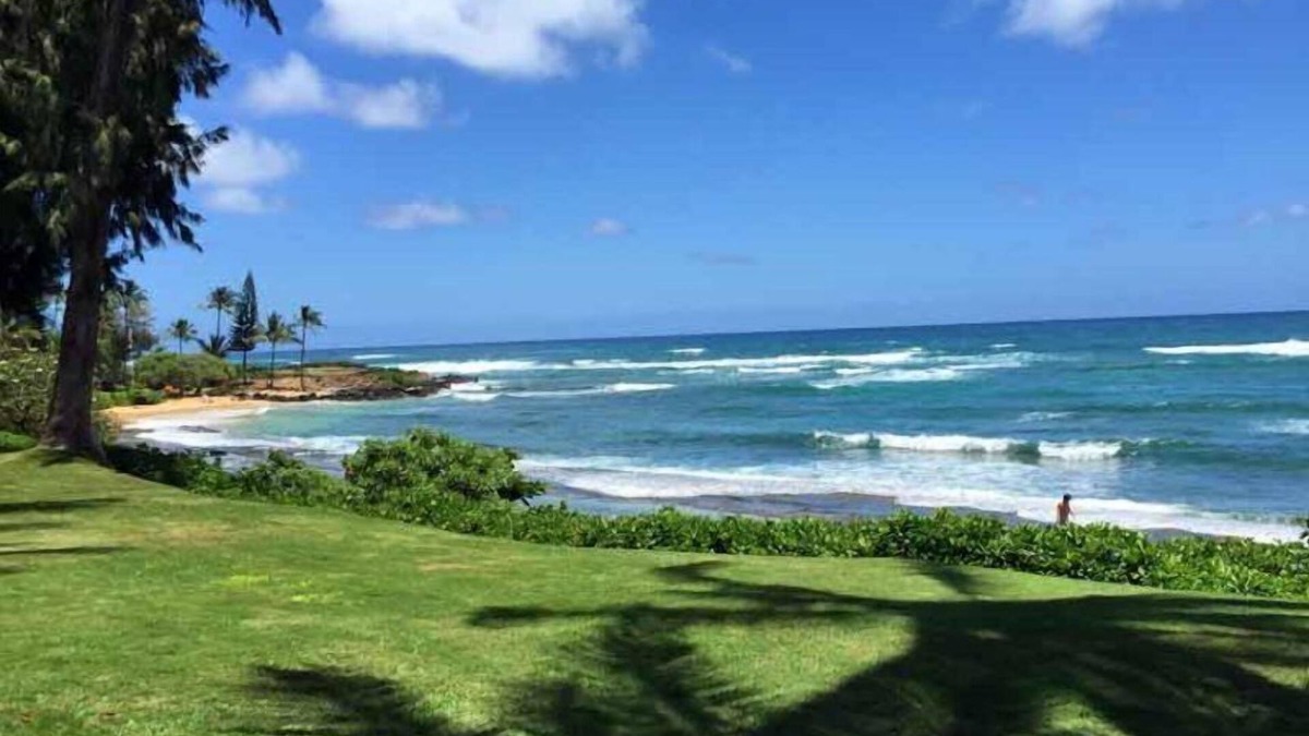 Wailua Condo | Oceanfront Studio with Panoramic Views - Kapa'a Sands 07