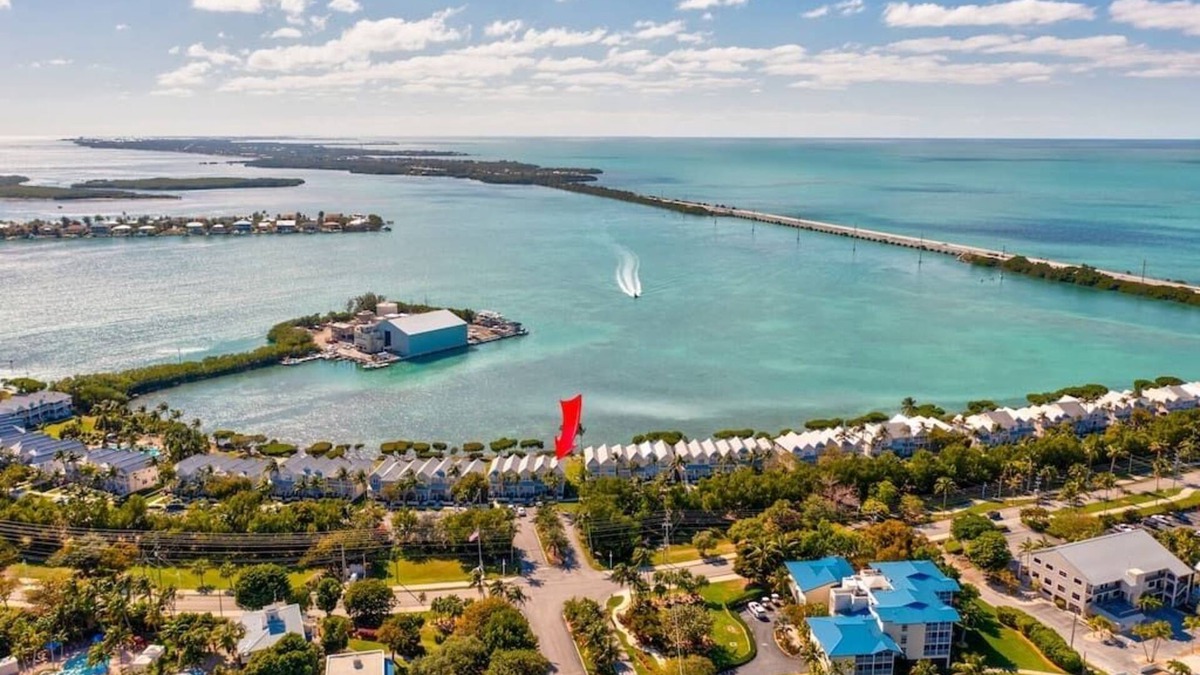 Marathon House | Oceanfront Tiny Villa in the Heart of the FL Keys