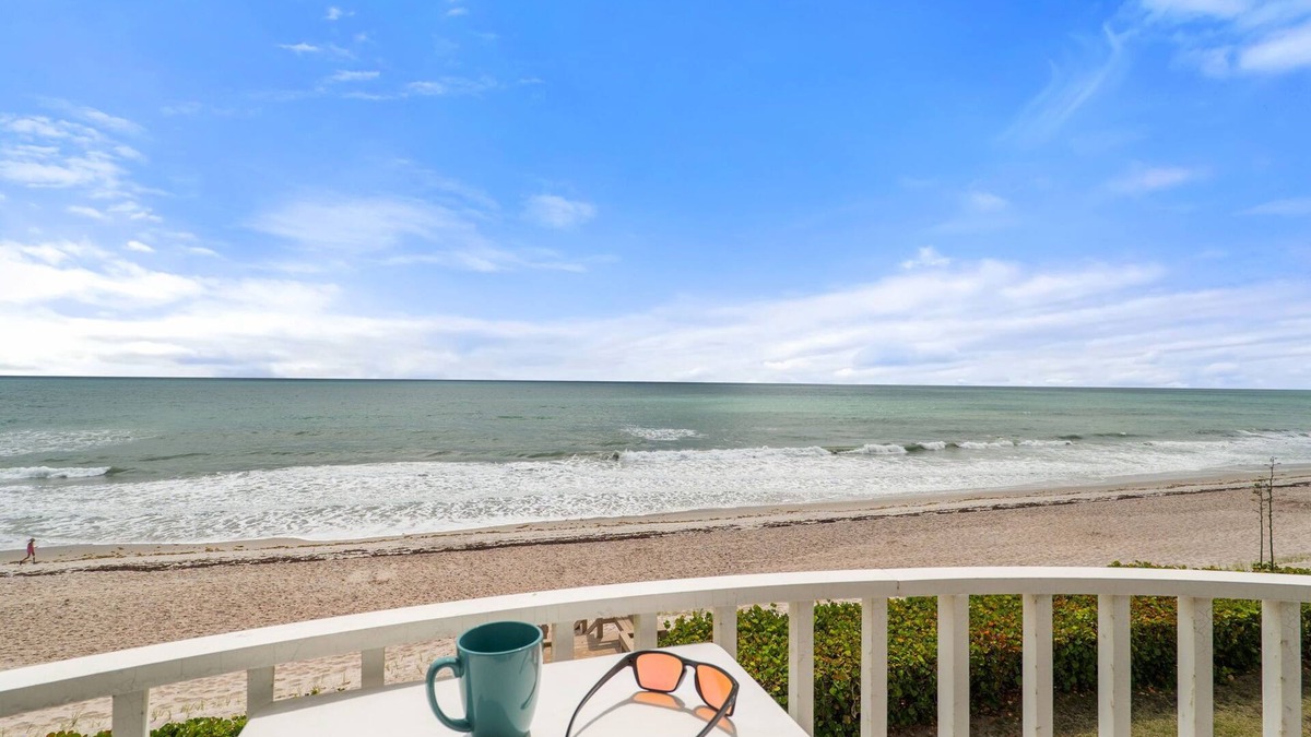 Indian Harbour Beach Condo | Oceanfront Getaway in a Cozy Town