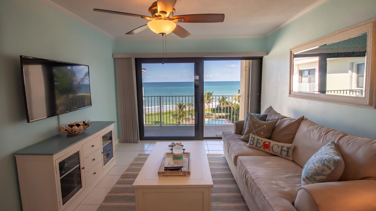 Central Beach Condo | Oceanfront! Views from every room! 2/2 recently updated in beautiful Vero Beach