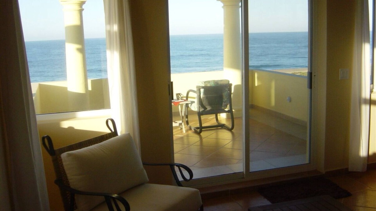 Todos Santos Villa | OCEANFRONT! Whale View Inn