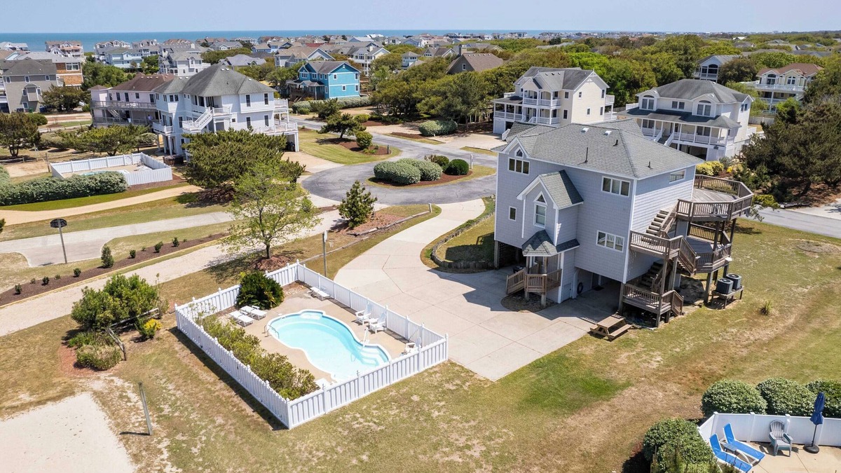 Duck House | Oceanside, Private Pool, Community Pool, Sun Deck, SP8, Ole Duck Haven
