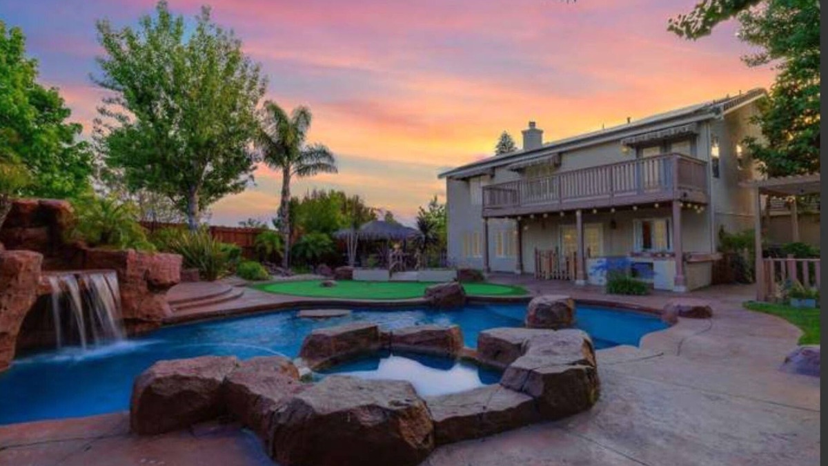 Oceanside House | Oceanside Resort Retreat