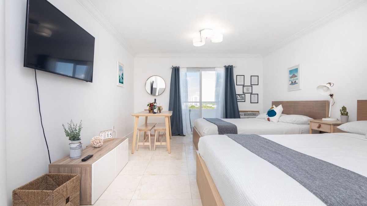 North Bay Village Apartment | OceanView Balcony apt in North Bay Village Parking