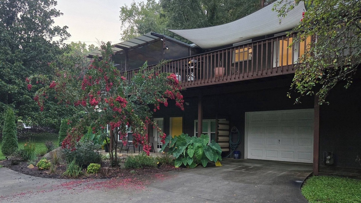 Knoxville Apartment | Oconee Oasis: 2BR/2bed updated suite w scenic view
