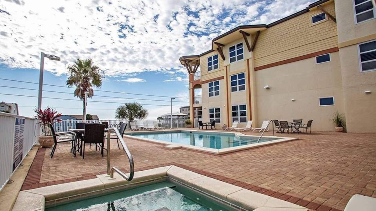 Mexico Beach Condo | Oct 11-18 Reduced! Oceanview Condo, Heated Pool, Hot Tub & Sauna!
