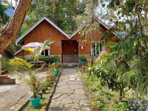 Geyzing House | Odyssey Stays Darap