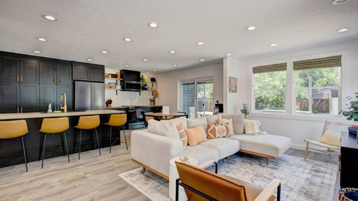 Southeast Boise House | Off-Broadway - Modern w/outdoor oasis of fun