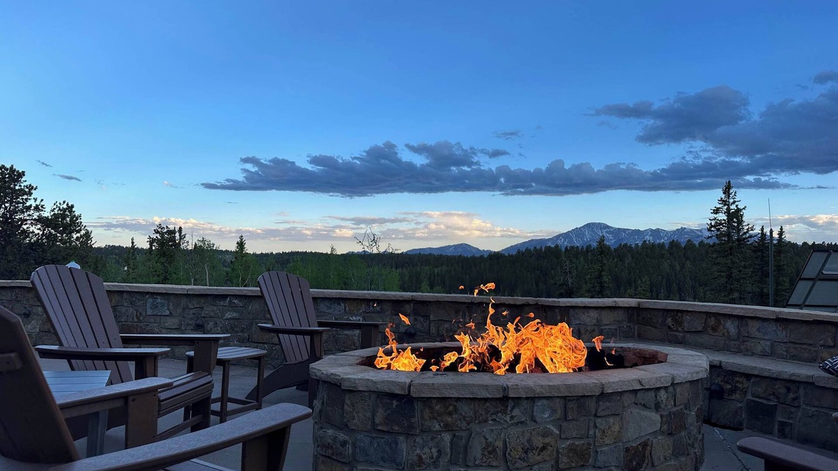 Woodland Park Villa | Off Grid Luxury Experience