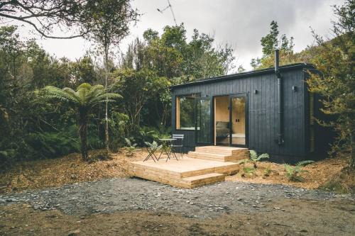 Inchbonnie House | Off-grid Wilderness Cabin