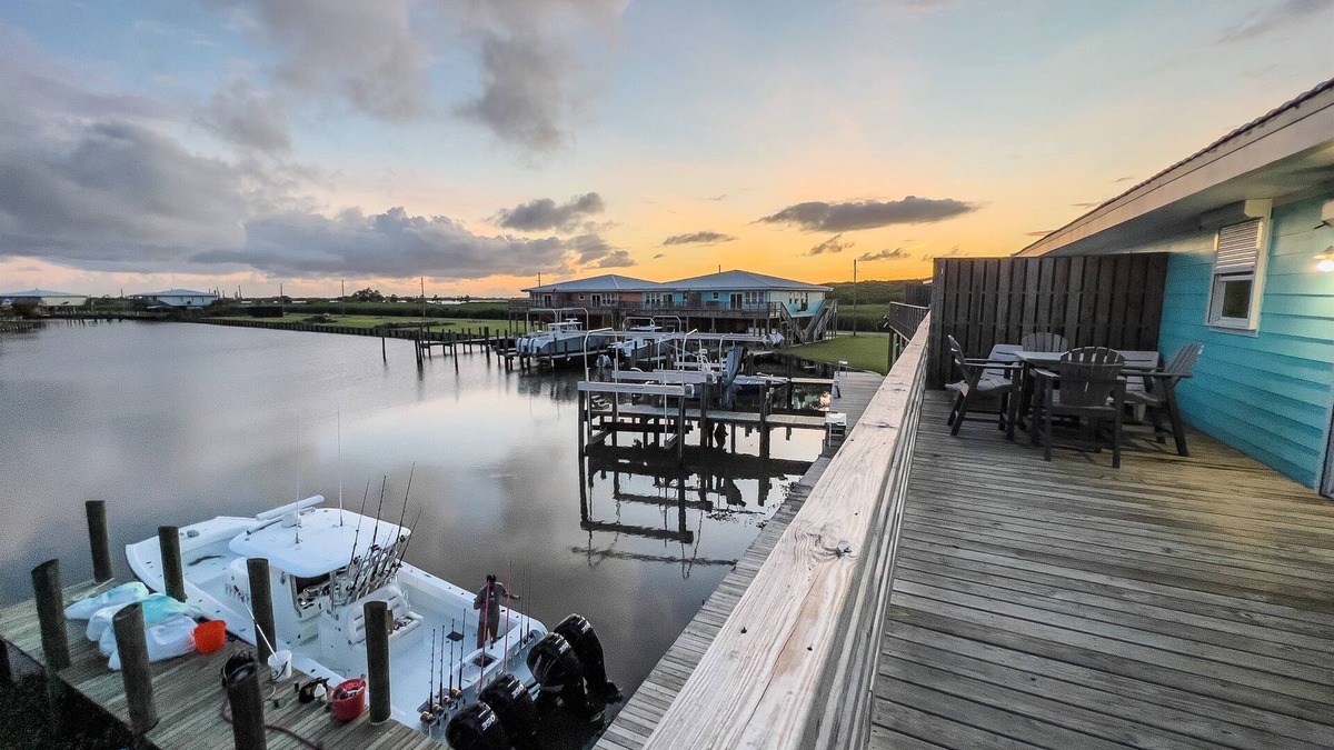 Venice Condo | Offshore Paradise: Steps from the Gulf