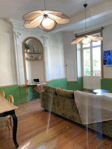 Chateau-Gontier Apartment | OHANA Appartement de charme