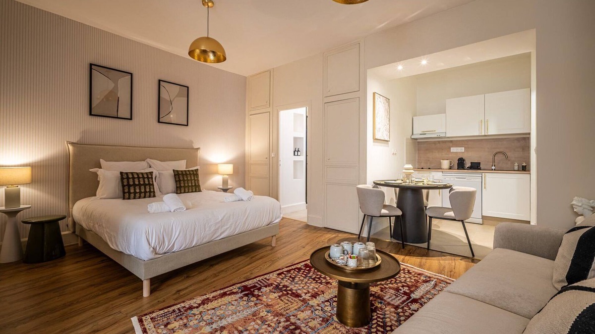 Centre Historique Apartment | OIQIA Impérium