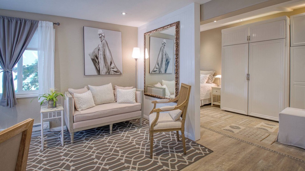 Ojai Apartment | Ojai Designer Studio - Monthly Artistic Haven or Workspace