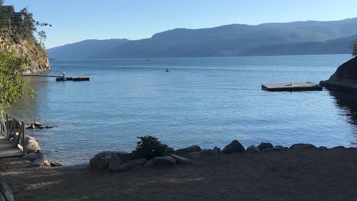 Vernon Resort | Okanagan Lakeside resort living! Pools, lake, beaches and sun!