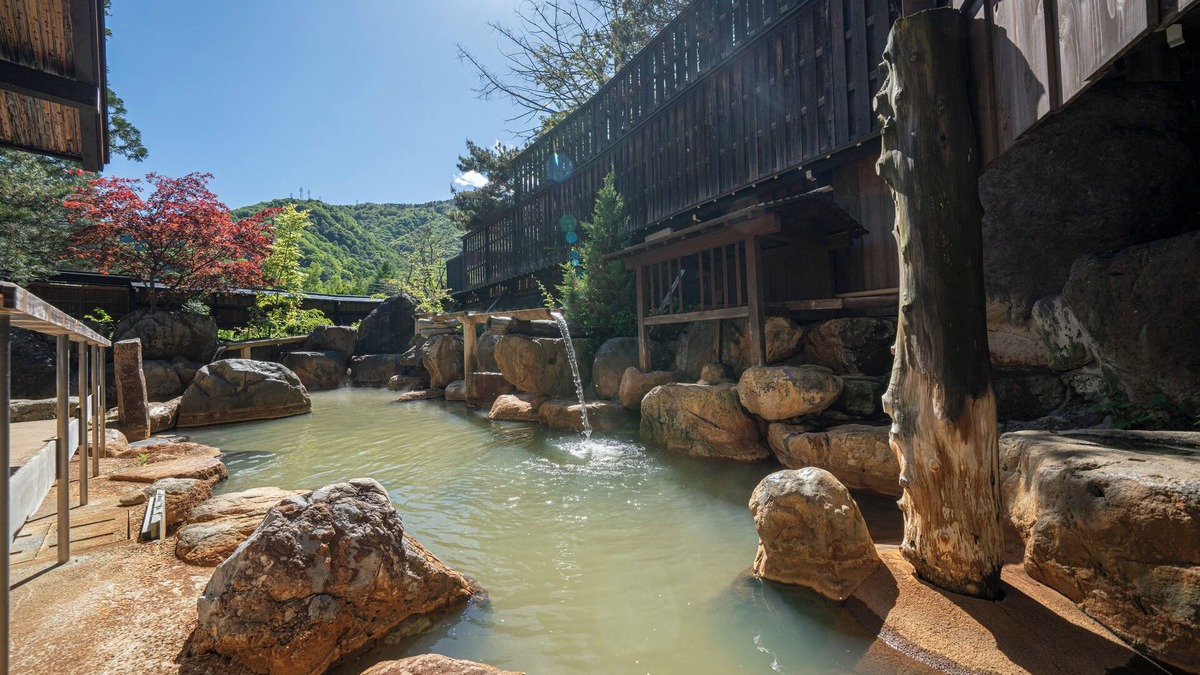 Shiozawa Onsen House | Okuhida Hot Spring Hirayukan