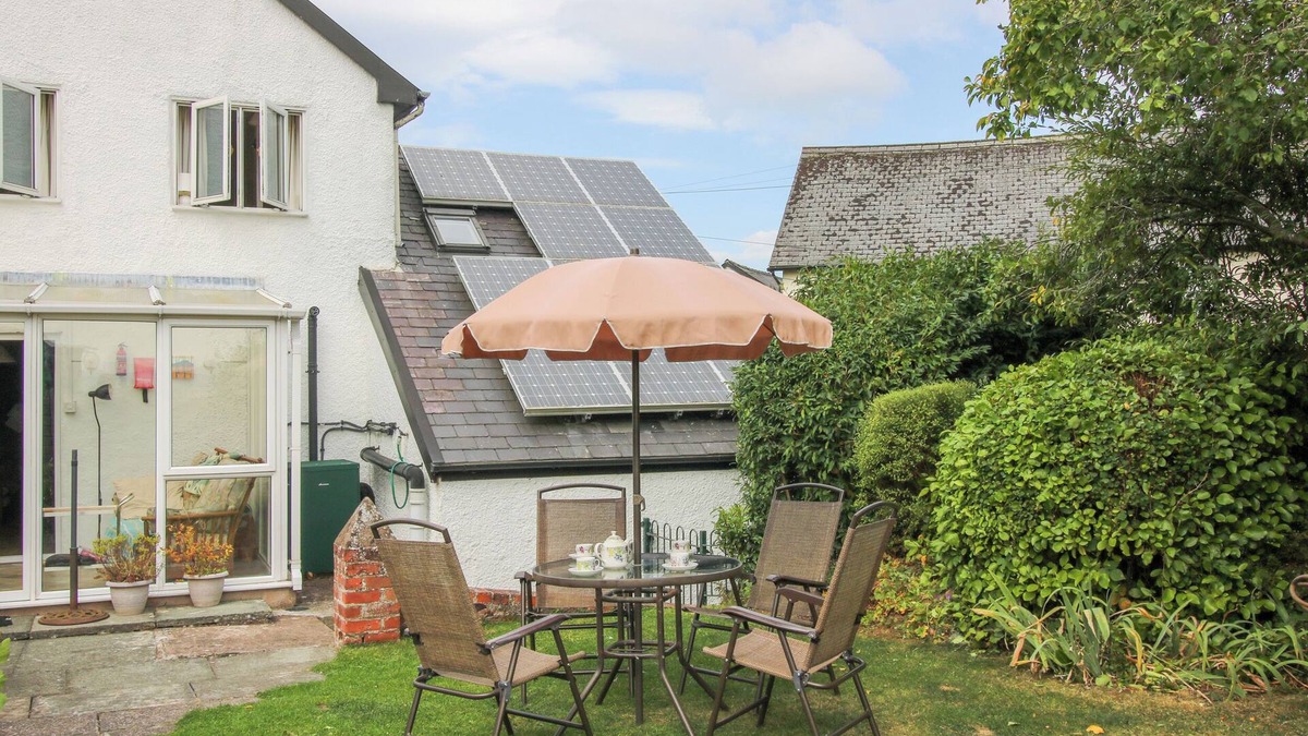 Bishops Castle Cottage | Old Bricklayer's Arms