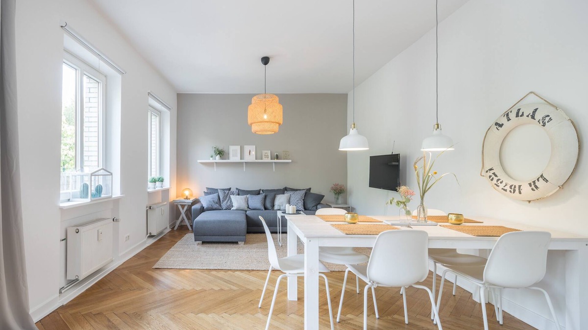 Altona-Nord Apartment | Old building apartment for up to 6 people "KUTTER" in the Schanzenviertel - 1st floor