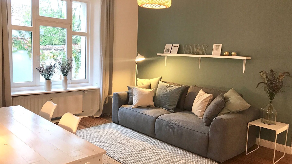 Altona-Nord Apartment | Old building apartment for up to 4 people in the Schanzenviertel - first floor