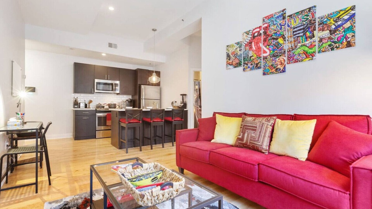 Old City Apartment | Old City Apartment with Full Kitchen