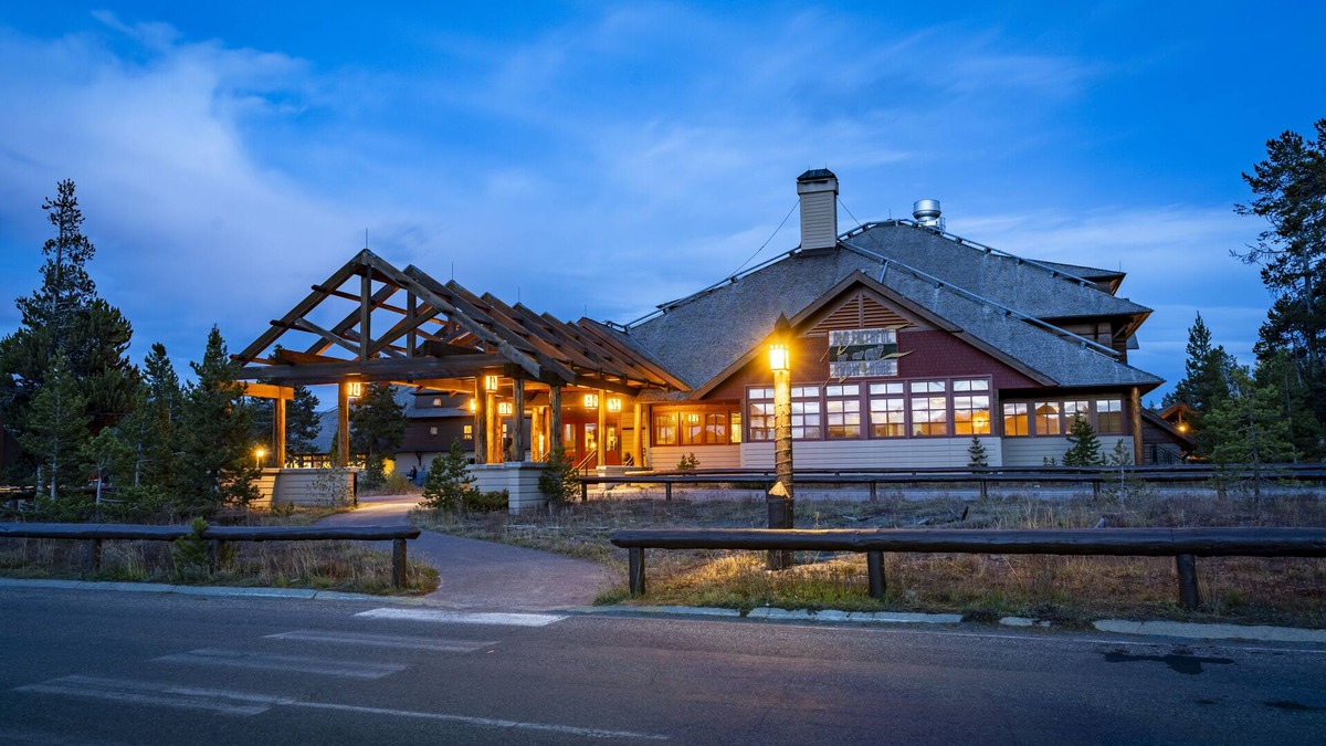 Yellowstone National Park Cabin | Old Faithful Snow Lodge & Cabins - Inside the Park