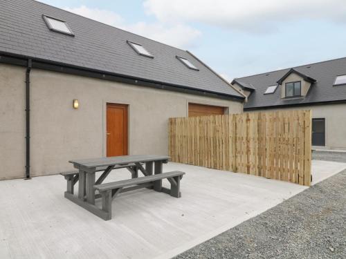 Slade Apartment | Old Field Hideaway