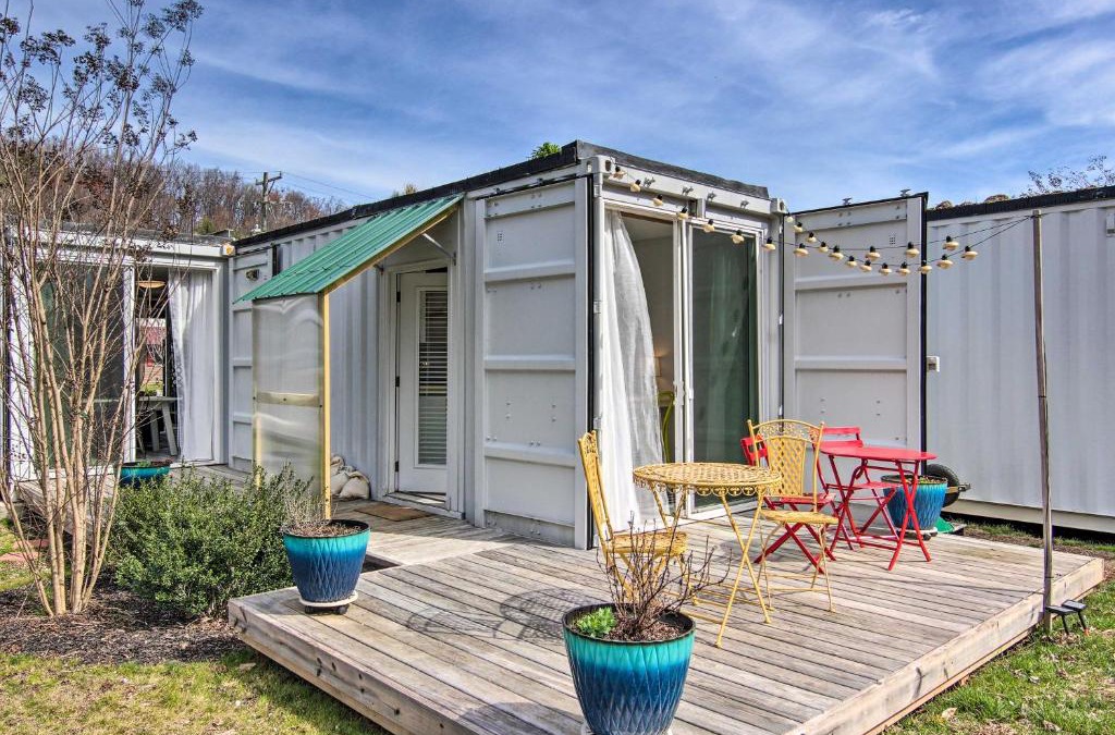 Old Fort House | Old Fort Shipping Container House Near Trails