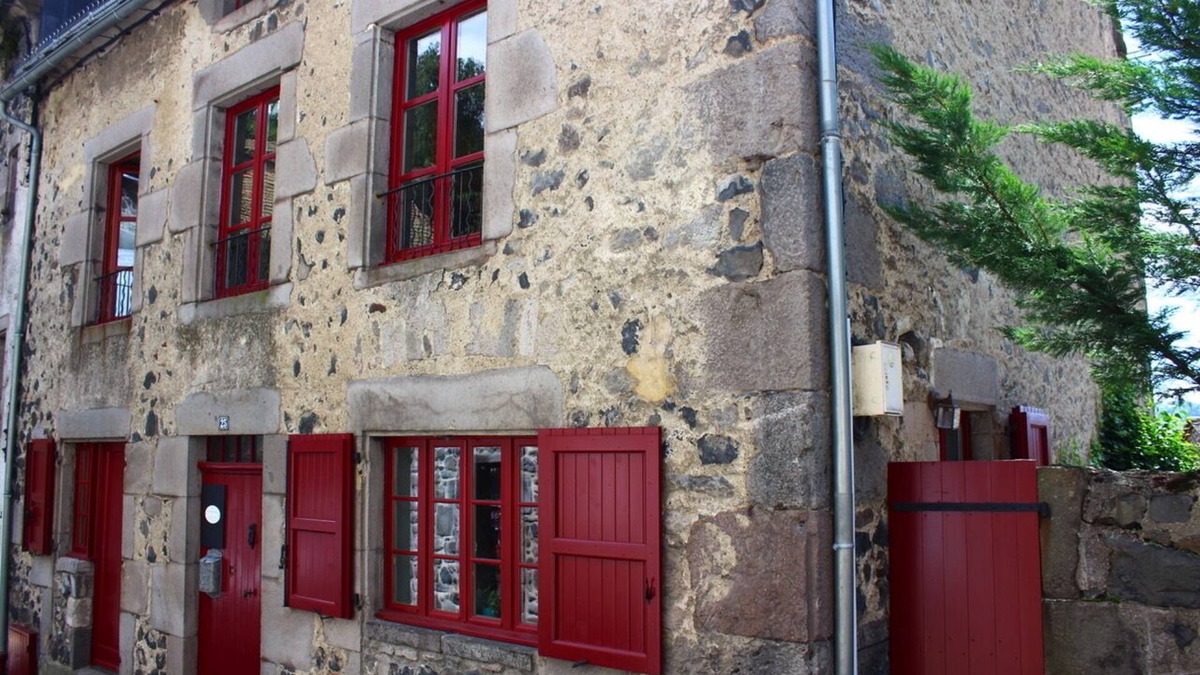Murat House | Old house in the center of Murat