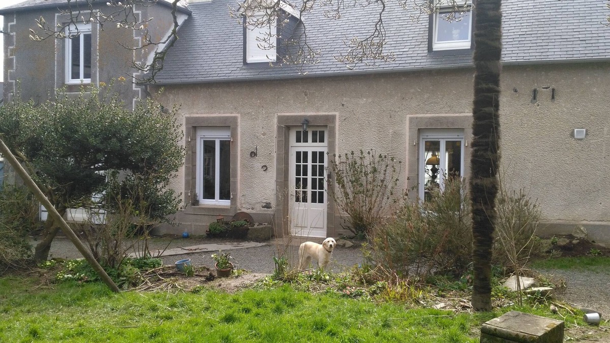 Brasparts House | Old house with private garden, possibility of hosting horses.