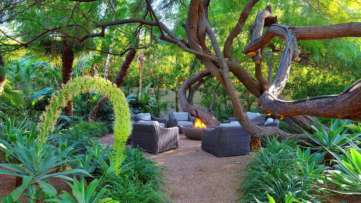 Old Las Palmas House | Old Las Palmas - 1926 Mary Pickford Estate, Pool & Spa, Firepit + Rooftop Deck