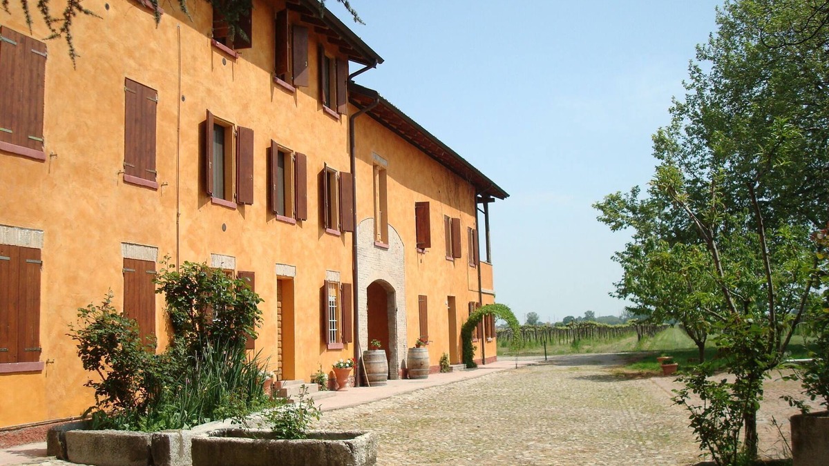 Reggio nell'Emilia House | Old manor house