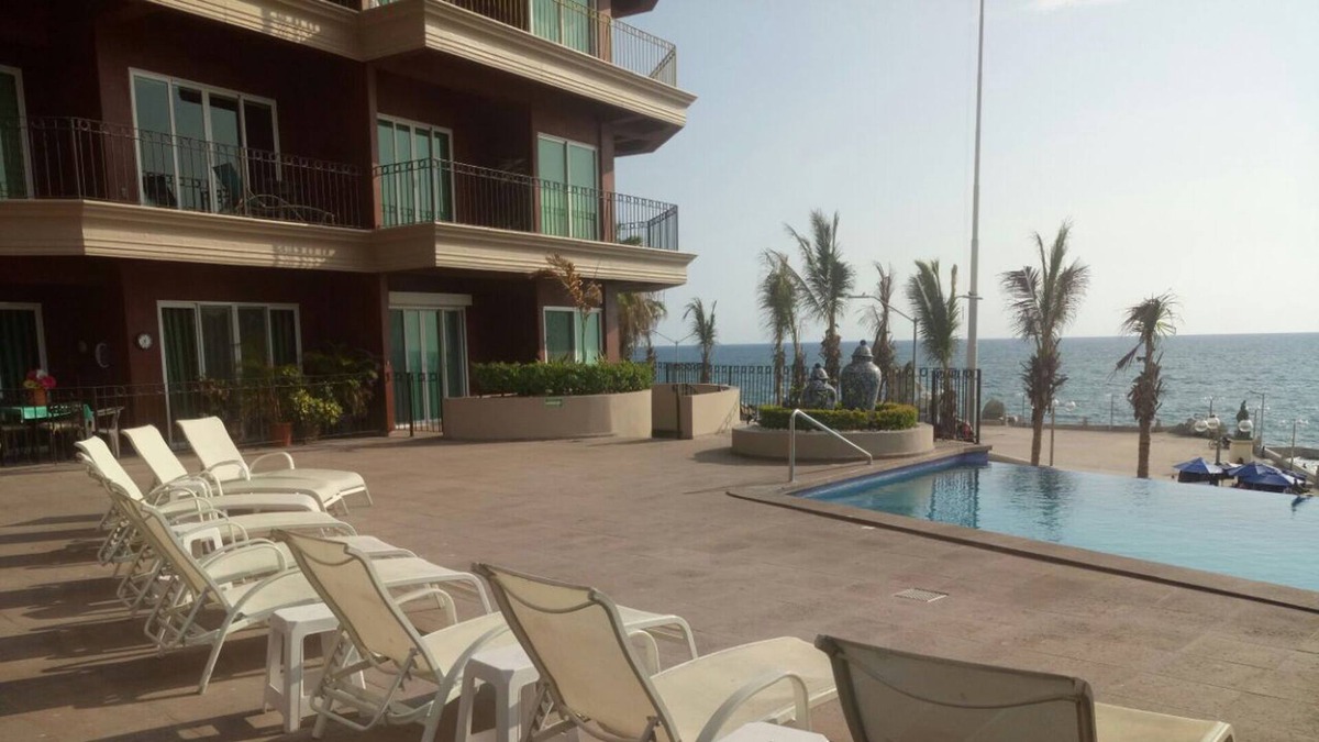 Balcones de Loma Linda Condo | Old Mazatlan Waterfront One Bedroom in the Vue