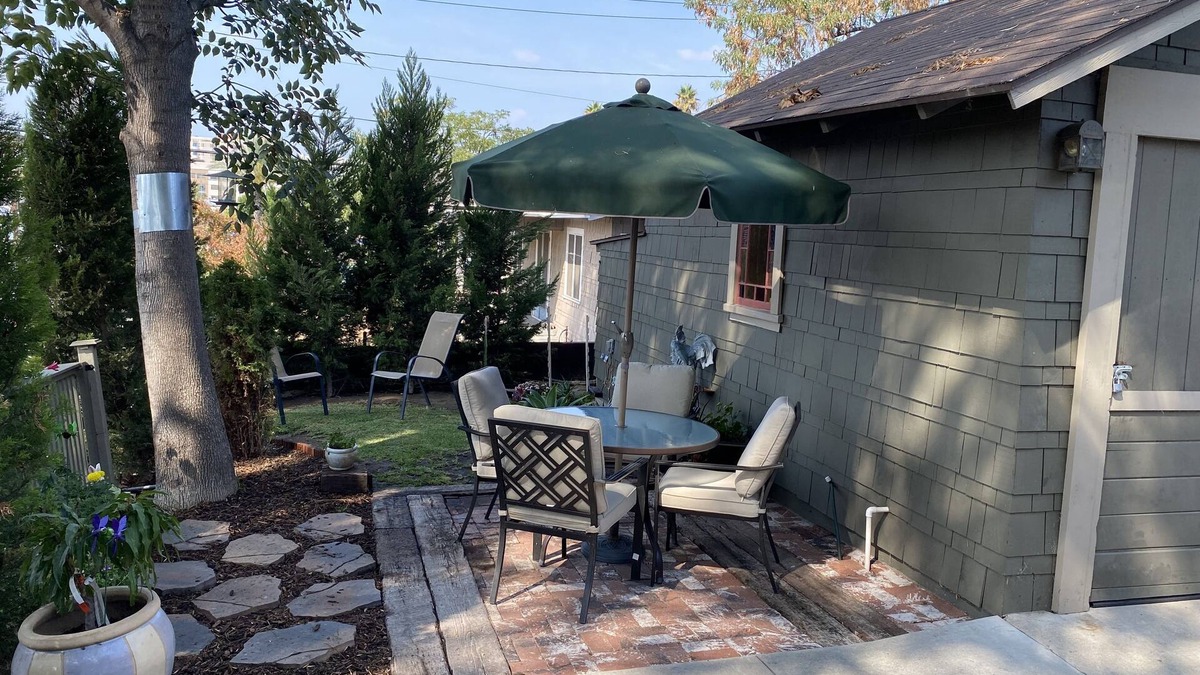 Pasadena House | Old Pasadena, Pasadena Historic Craftsman nWalkable location