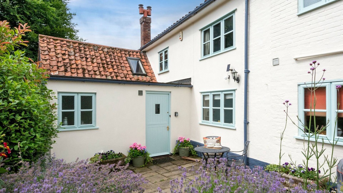 Hethel House | Old Post Office Cottage